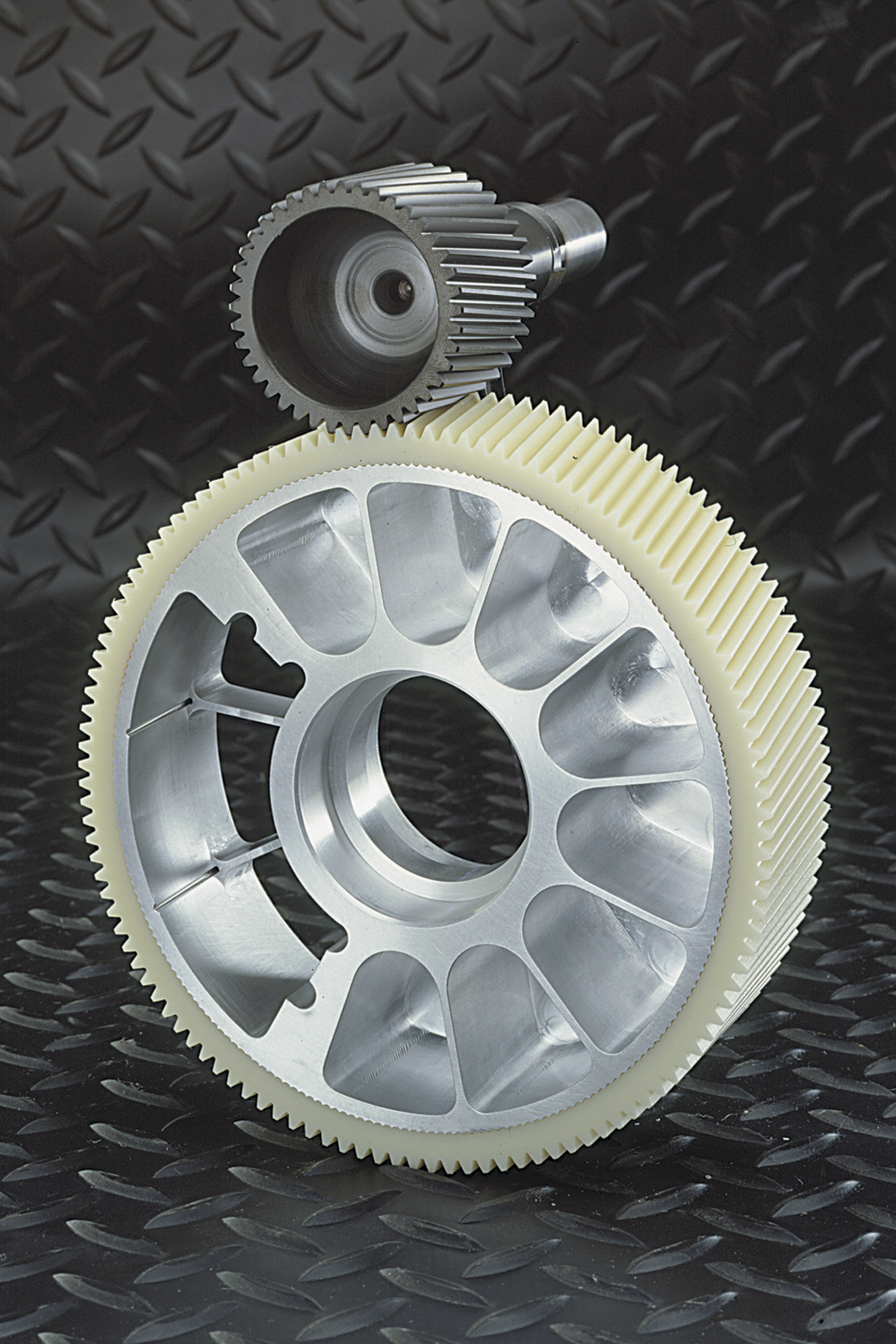These are self-lubricating metal-core gears from Intech for applications with frequent start-and-stop stop cycles and high torque that need power-transmission components to resist shock.