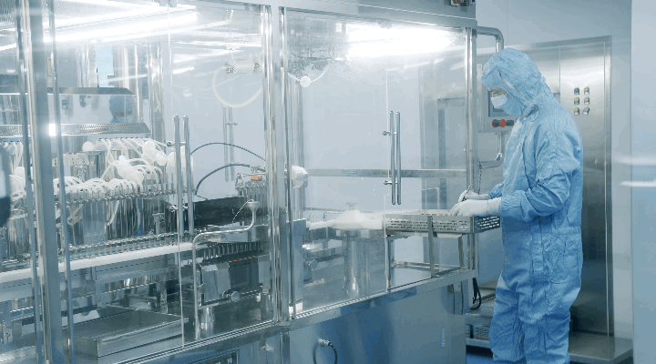 Cleanroom-compatible materials and features